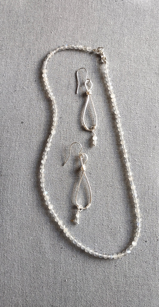 Collarbone Necklace & Earring Set - Labradorite